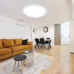 Apartman Oscar & Leo