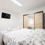 Apartman Oscar & Leo *