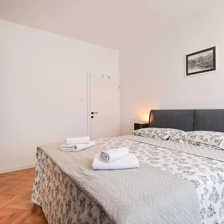 Apartment Oscar & Leo Zadar