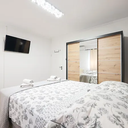 Apartament Oscar & Leo *